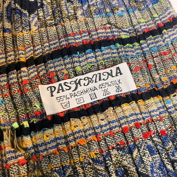 Blue Pashmina - Picture 2 of 3